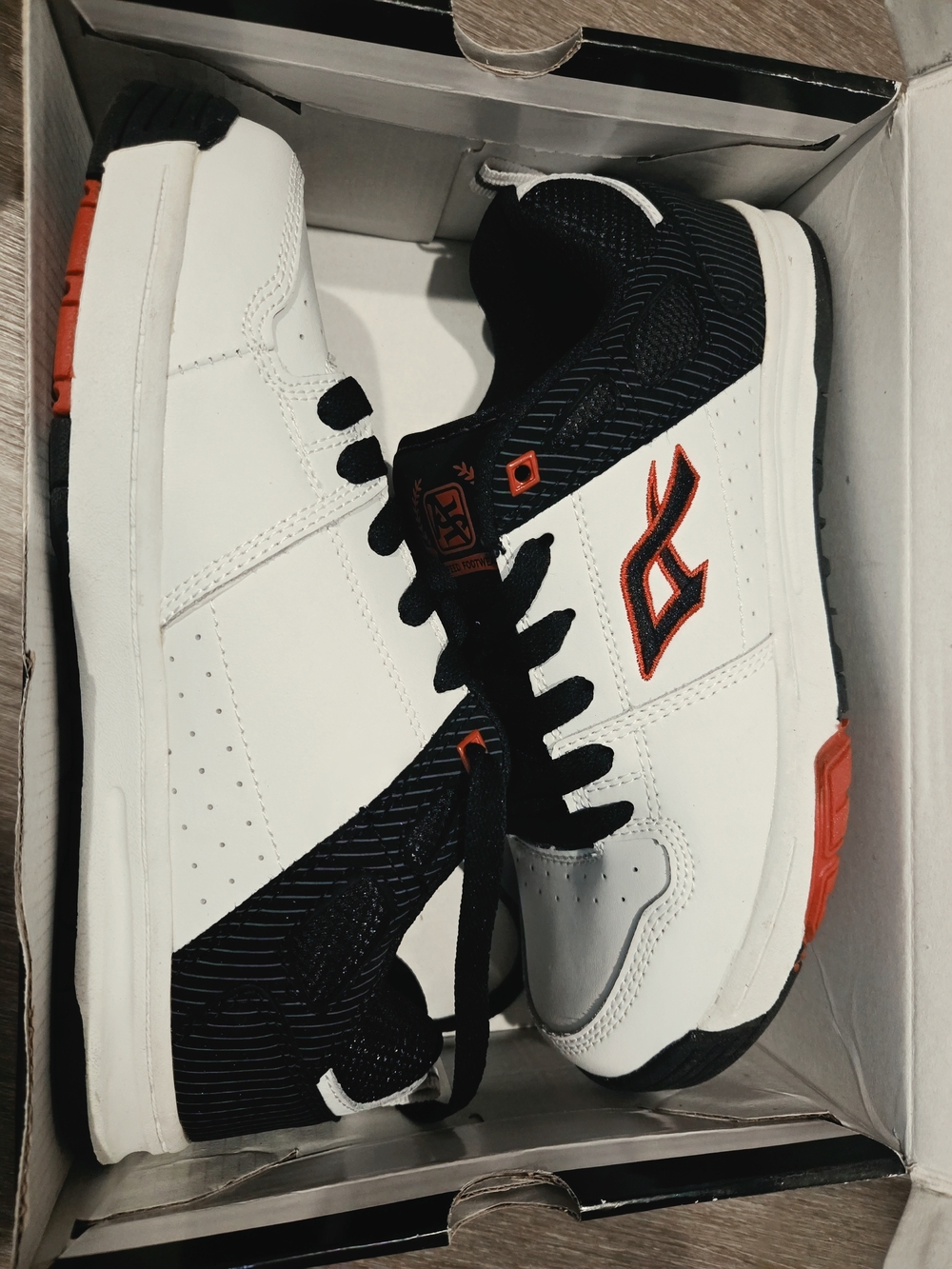 NIB FUBU Pressure F Kids Sneakers Charcoal Black Red Youth Size 5